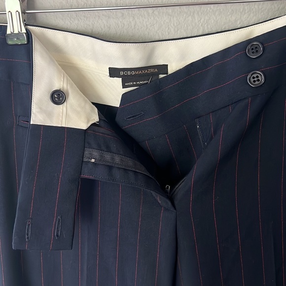 BCBG navy & red pinstripe pants size 4 - Picture 2 of 7